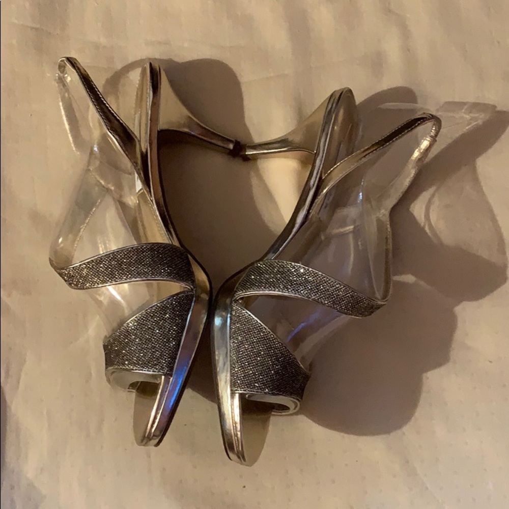 Shoes - Picture 2 of 4